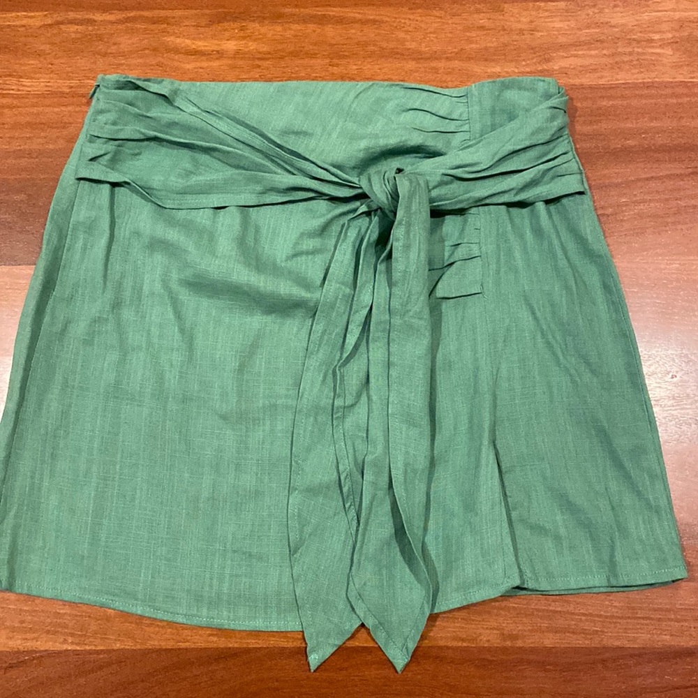 SHEIN LINEN BLEND SKIRT WITH TIED FRONT.